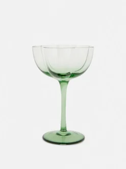 Coupéglas mit bogenförmigem Rand
