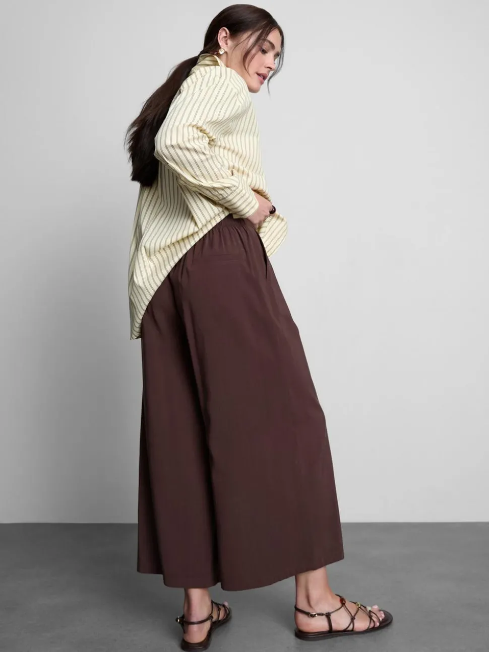 Culotte mit weitem Bein und mittlerer Leibhöhe