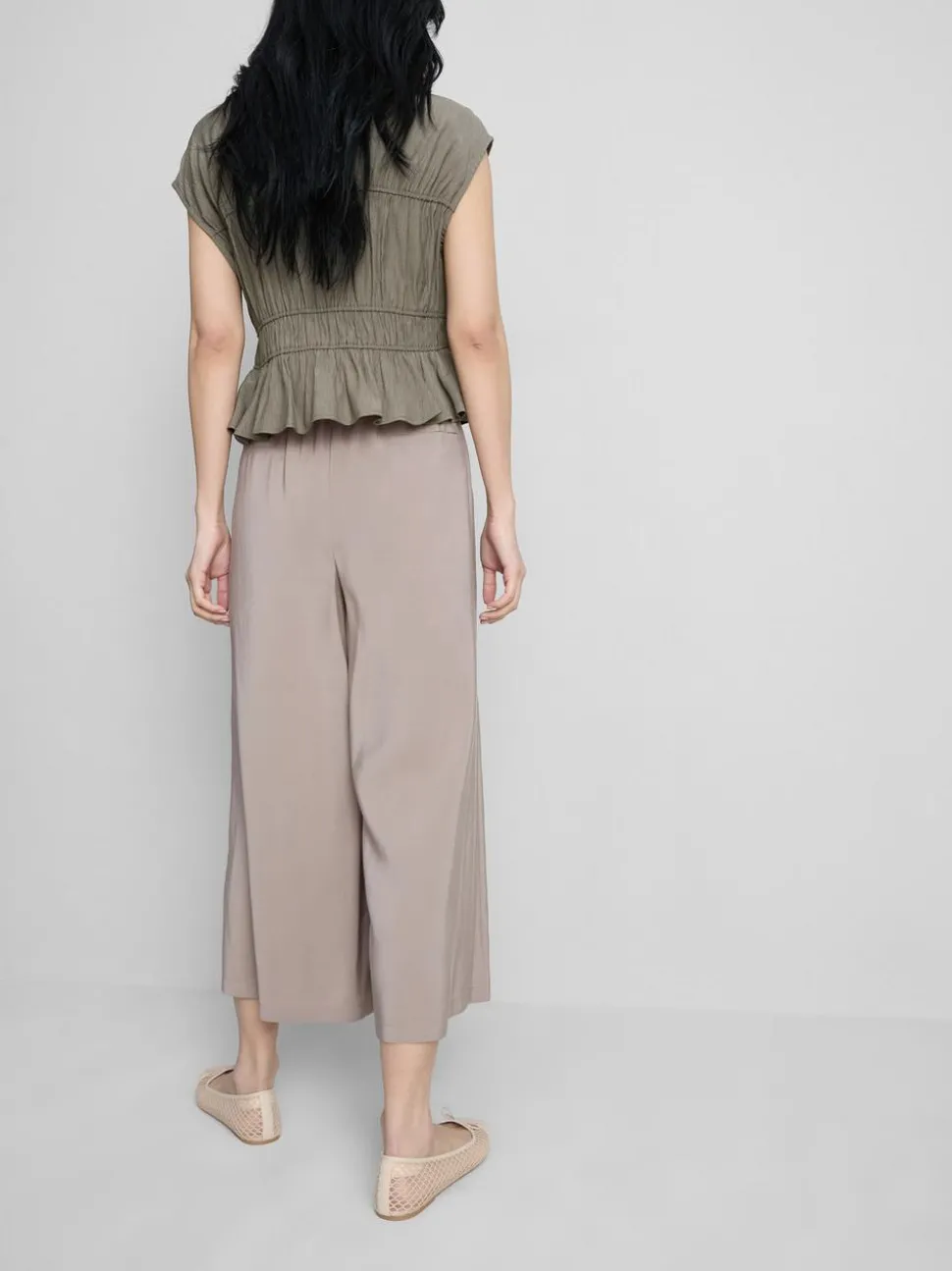 Culotte mit weitem Bein und mittlerer Leibhöhe
