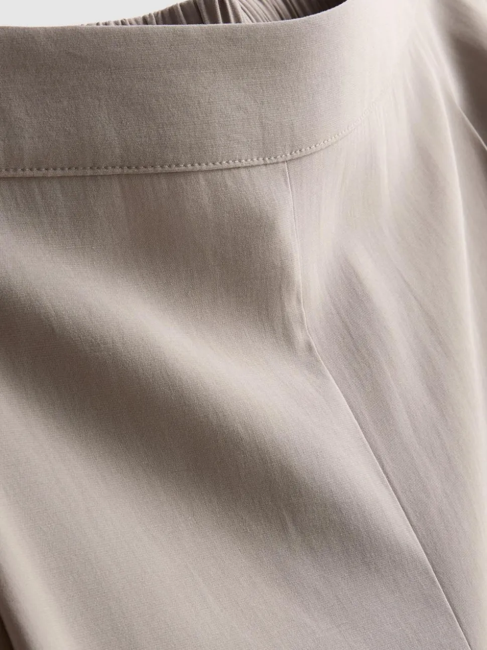 Culotte mit weitem Bein und mittlerer Leibhöhe
