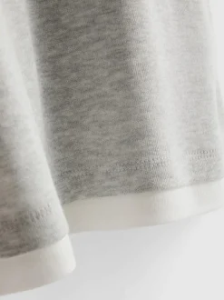 Doppellagiges T-Shirt mit Rundhalsausschnitt