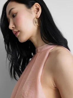 Drapierte, fließende „The Edit“ Bluse mit Neckholder