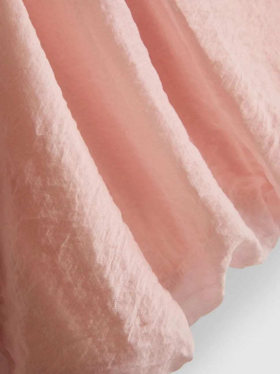 Drapierte, fließende „The Edit“ Bluse mit Neckholder
