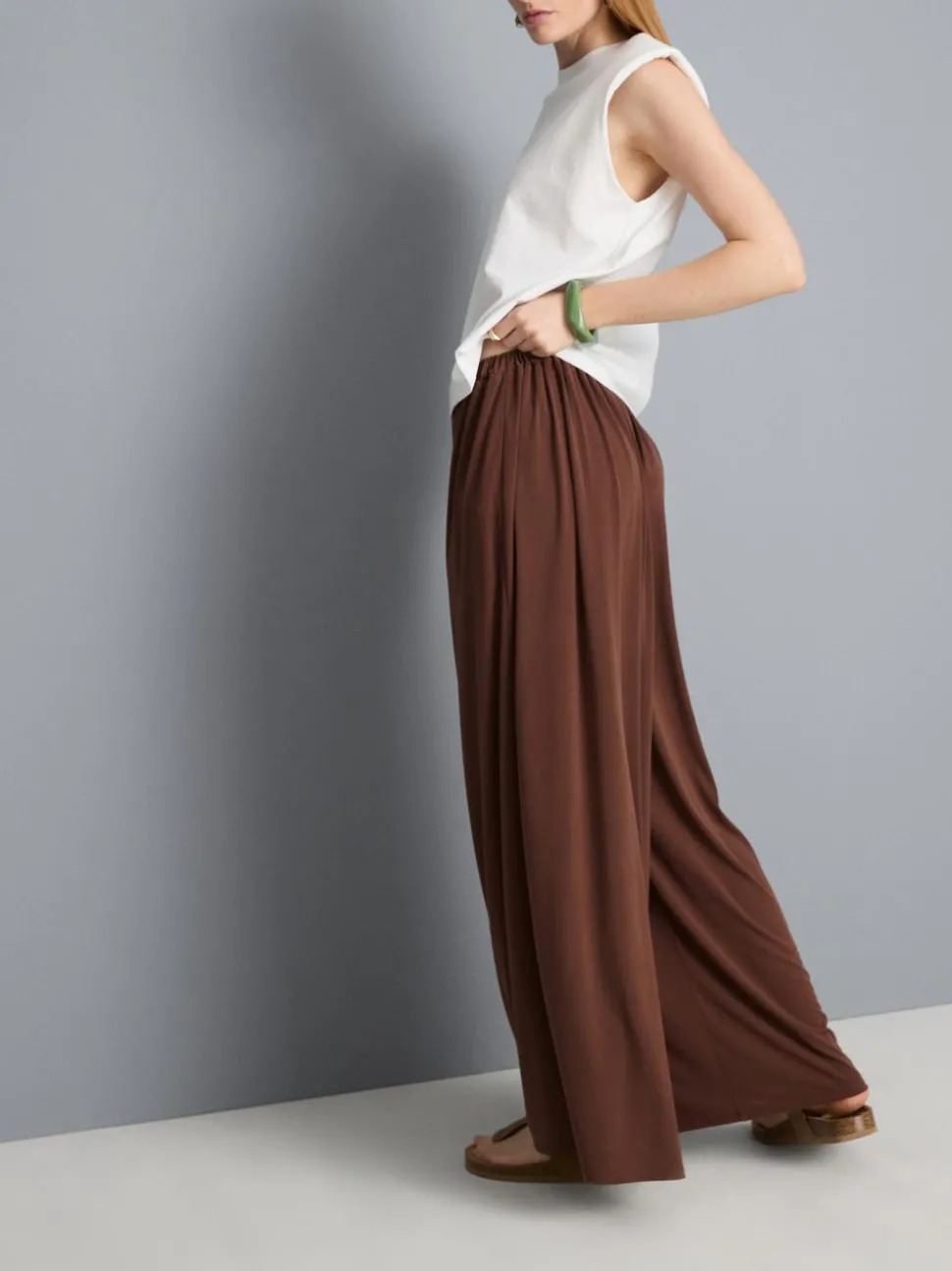 Drapierte Hose mit weitem Bein