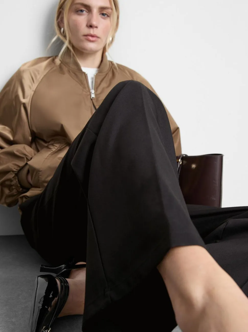 Elegante Jogginghose mit weitem Bein