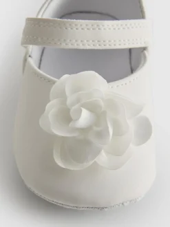 Elegante Schuhe mit Blumenmuster