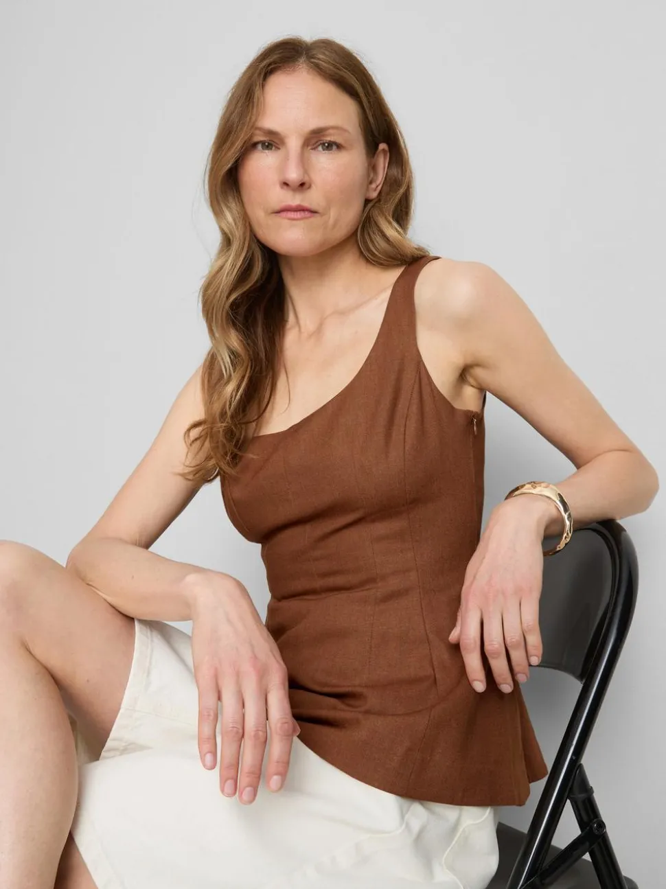 Elegantes Top aus Leinengemisch mit Schößchen