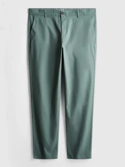 Eng anliegende Chinohose