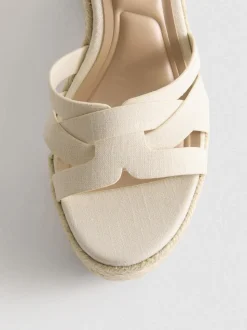 Espadrilles mit Keilabsatz