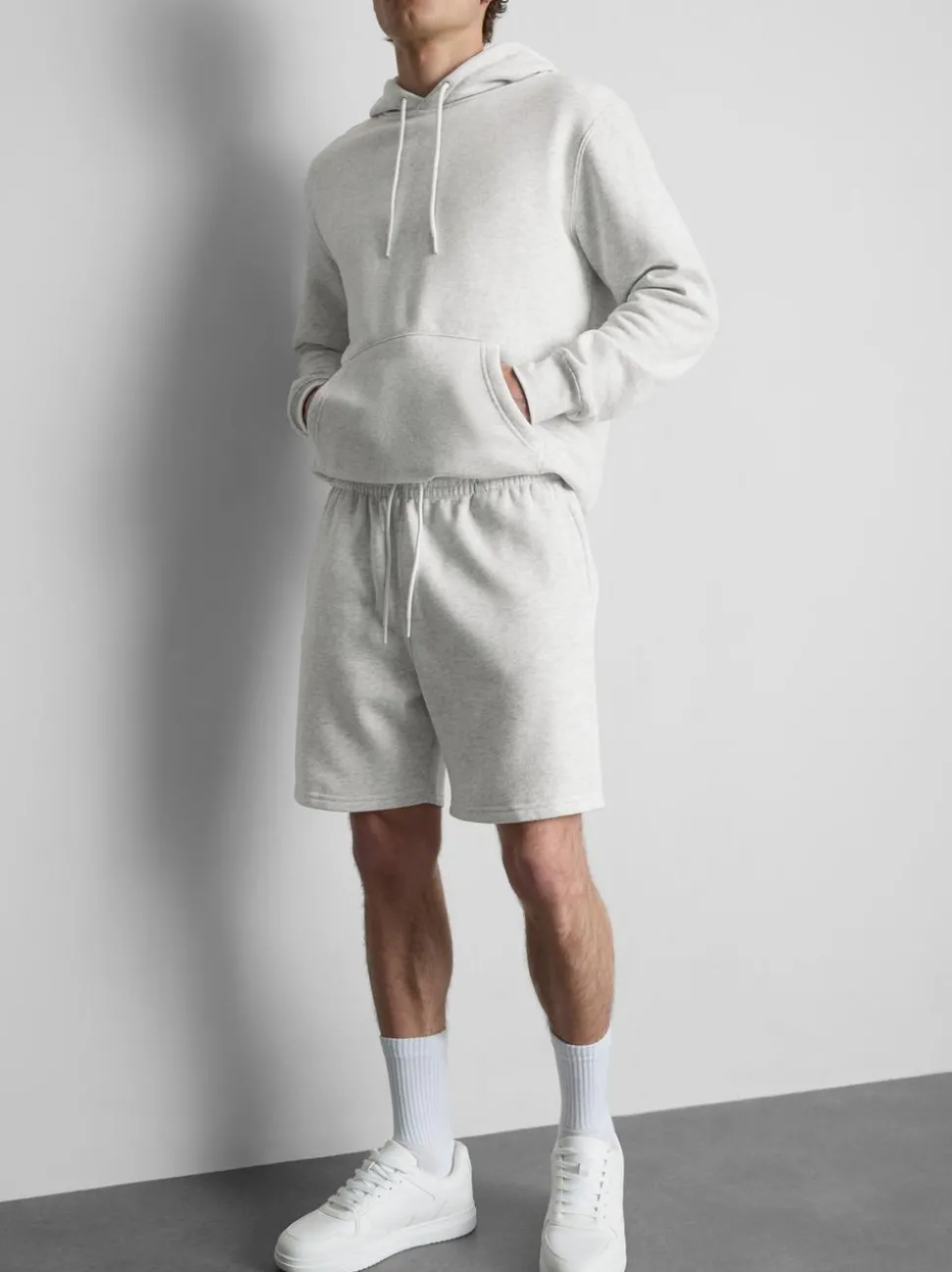 Essential Shorts mit Kordelzug