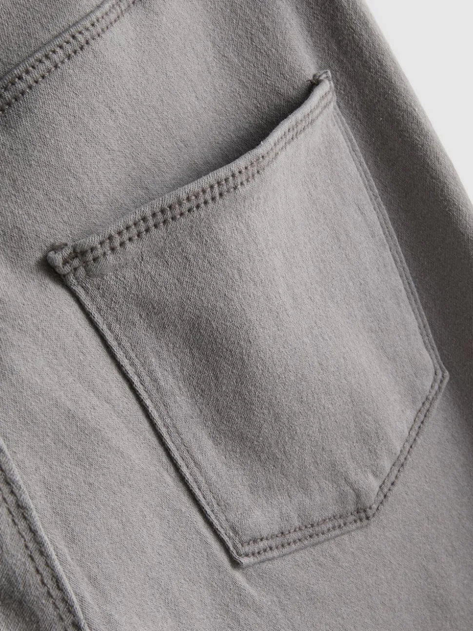 Essential Skinny-Jeans mit mittelhohem Bund | Normale Passform