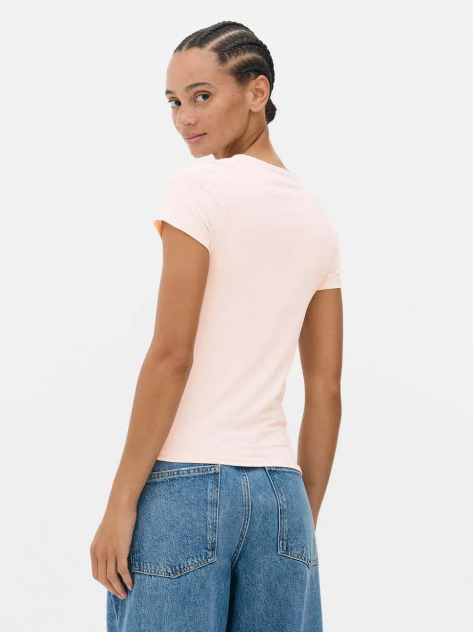 Figurbetontes T-Shirt mit Rundhalsausschnitt