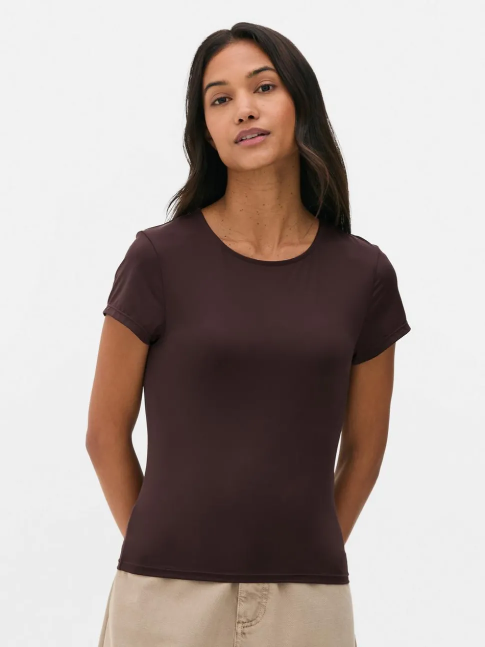 Figurbetontes T-Shirt mit Rundhalsausschnitt