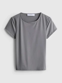 Figurbetontes T-Shirt mit Rundhalsausschnitt