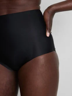 Figurformender Slip mit hohem Bund