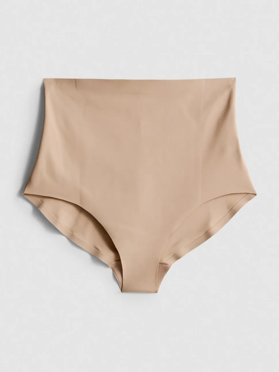 Figurformender Slip mit hohem Bund