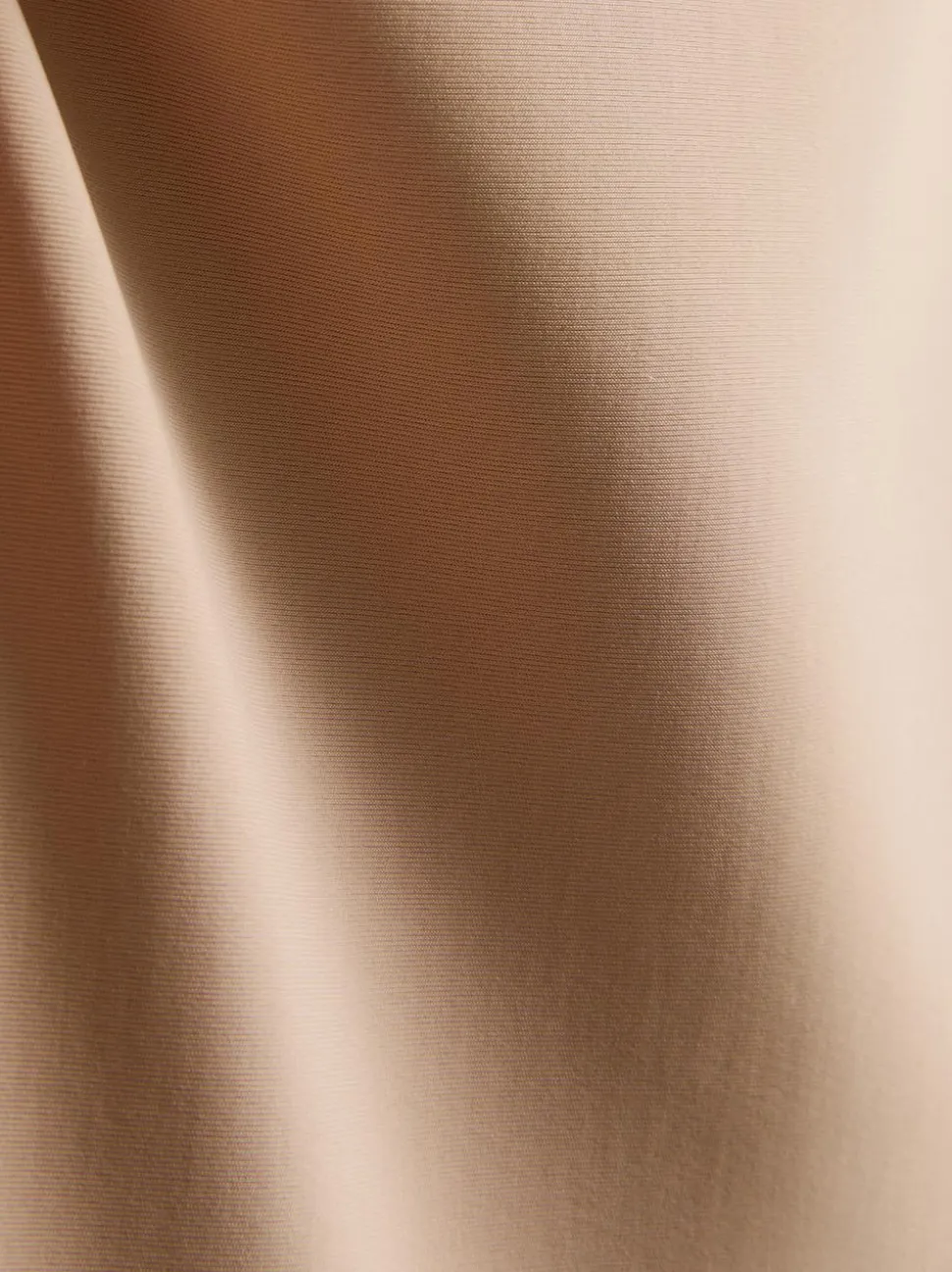 Figurformender Slip mit hohem Bund