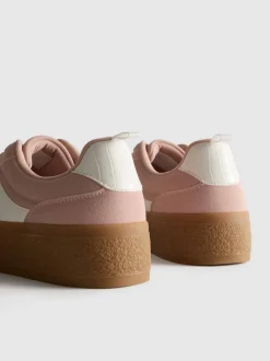 Flatform-Sneaker mit Gummisohle