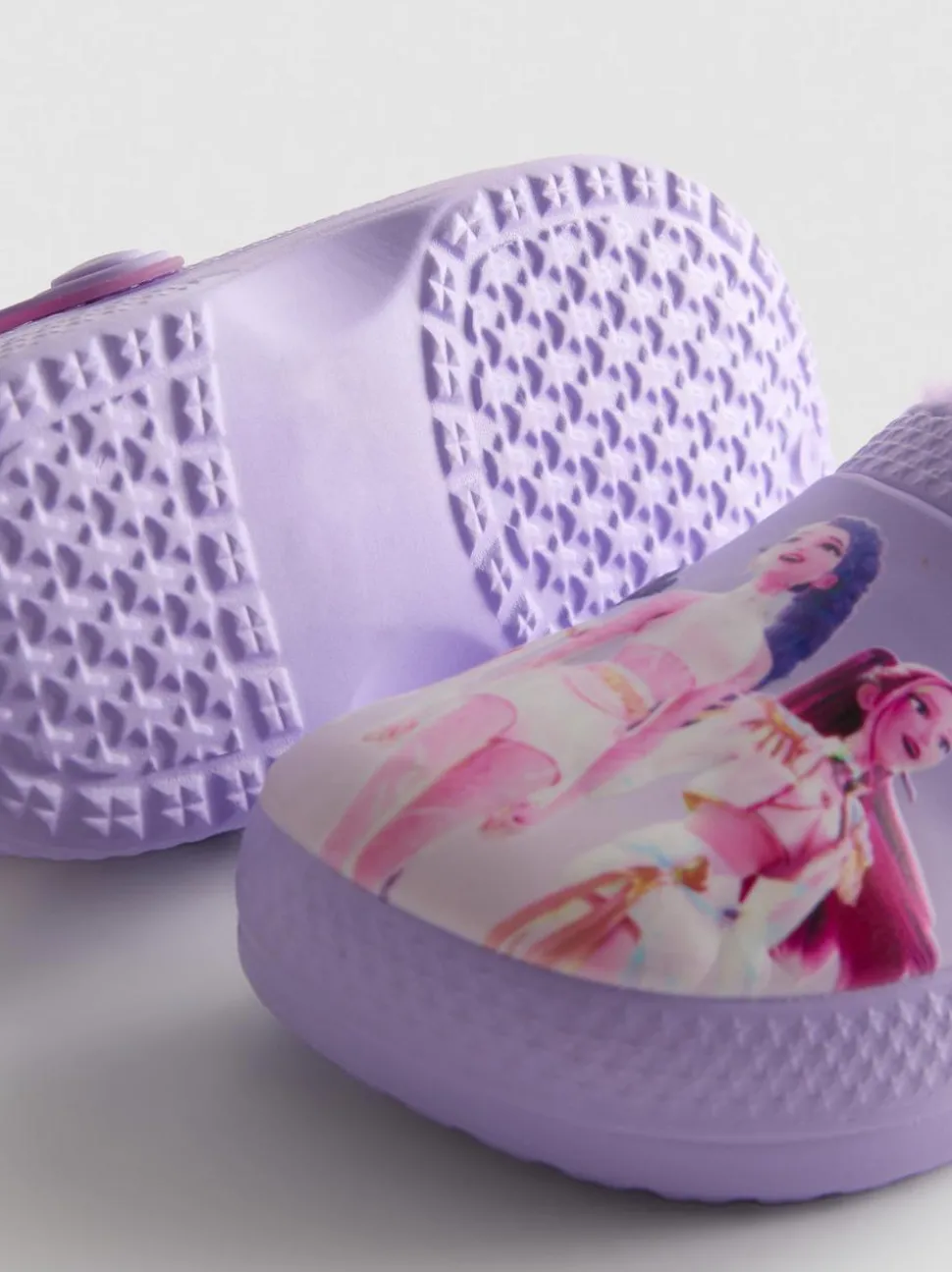 Flauschige „KPop Demon Hunters“ Clogs