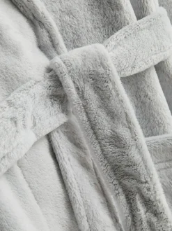 Flauschiger „Love To Lounge“ Midi-Bademantel