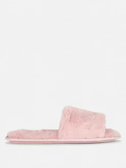 Flauschige Slipper mit überkreuzten Riemen