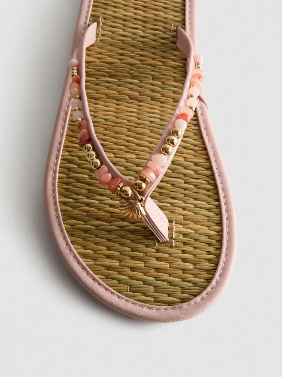 Flipflops mit Seegras-Effekt