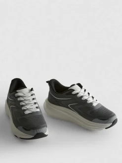 FoamFlex-Sneaker