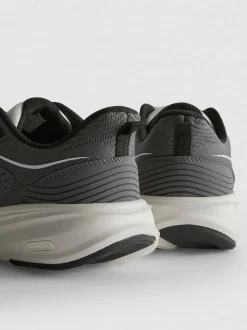 FoamFlex-Sneaker
