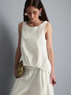 Funktionales Tanktop mit rundem Saum