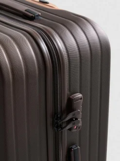 Geformter Hartschalenkoffer mit 8 Rollen