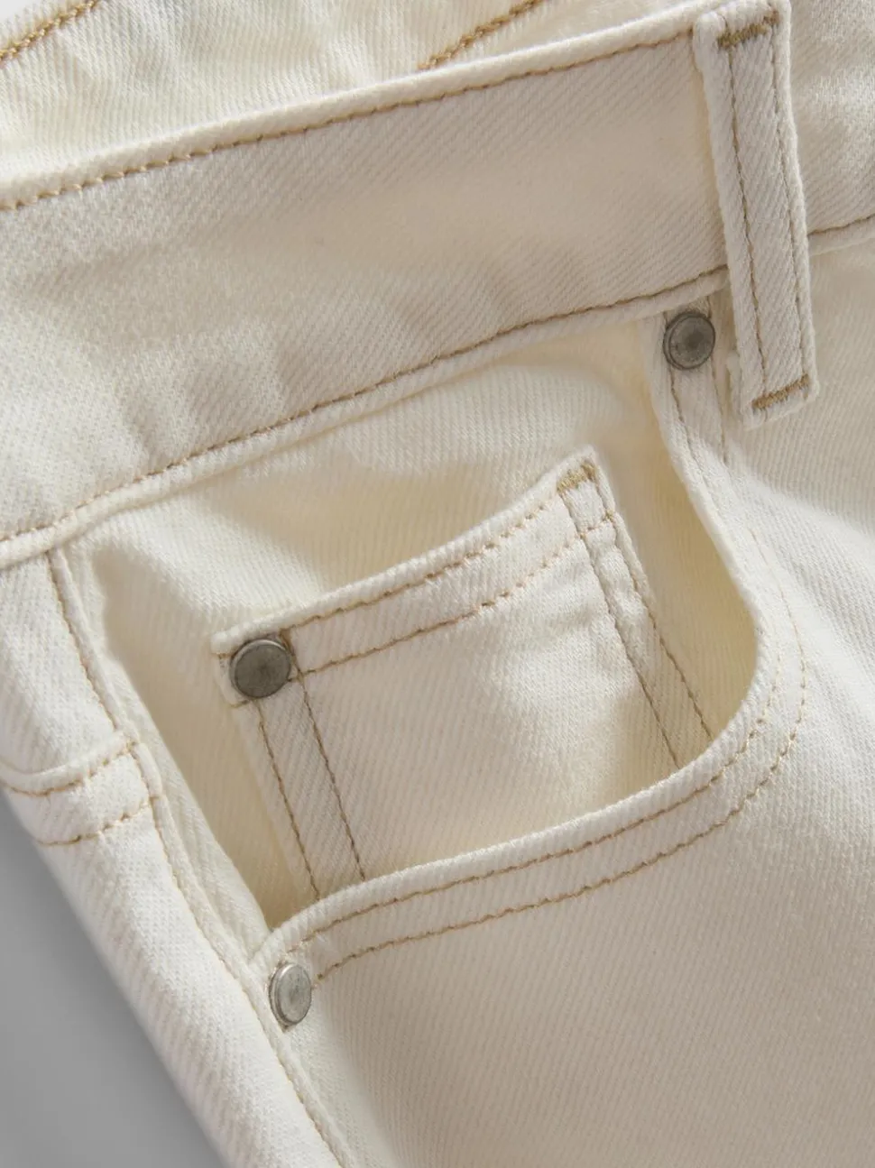 Gerade geschnittene Jeans aus Baumwolldenim