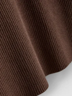 Gerippter Pullover mit Rundhalsausschnitt