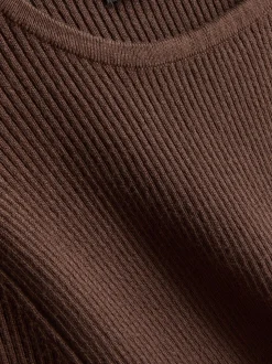 Gerippter Pullover mit Rundhalsausschnitt