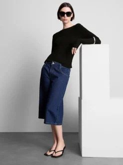 Gerippter Pullover mit Rundhalsausschnitt