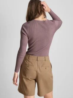 Gerippter Pullover mit Rundhalsausschnitt