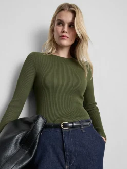 Gerippter Pullover mit Rundhalsausschnitt