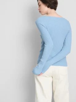 Gerippter Pullover mit V-Ausschnitt