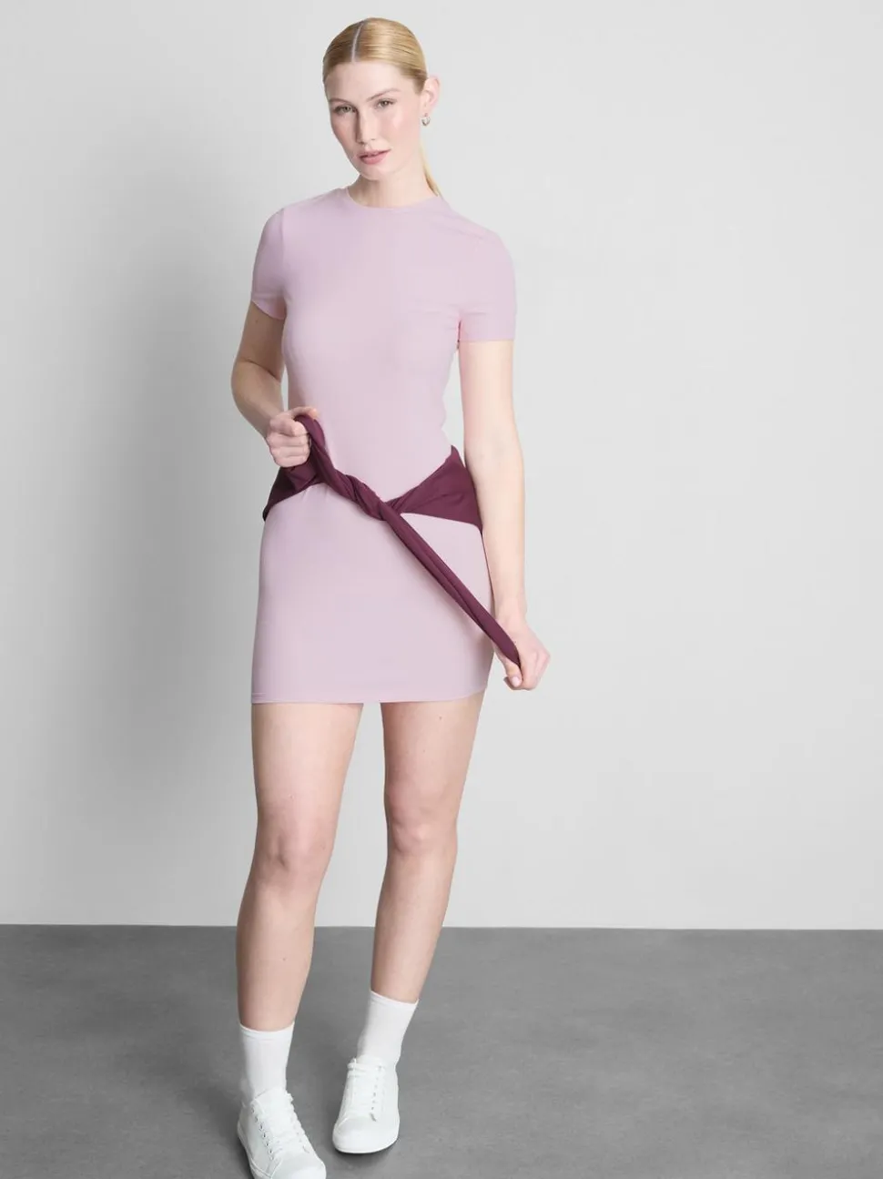 Geripptes Bodycon-T-Shirt-Kleid in Minilänge