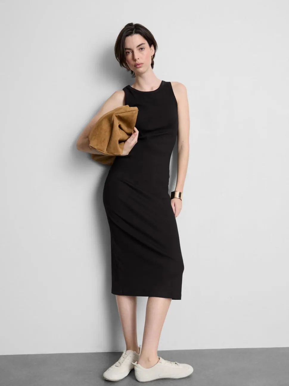 Geripptes Midikleid mit integriertem BH
