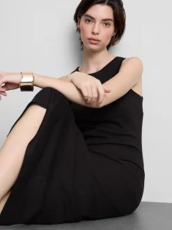 Geripptes Midikleid mit integriertem BH
