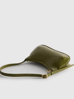 Geschwungene Kunstleder-Schultertasche