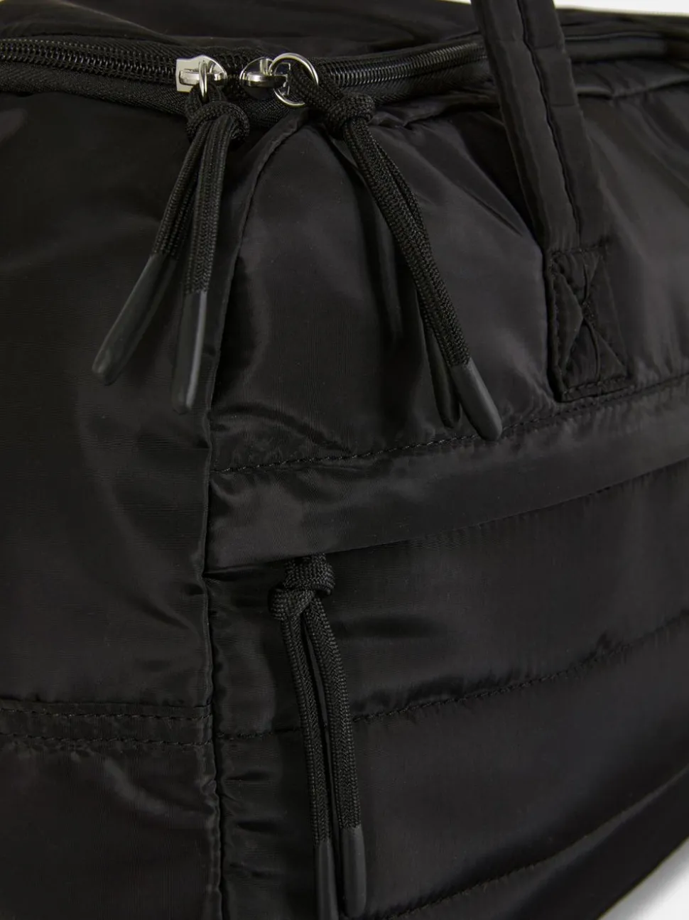 Gesteppte Handgepäcktasche