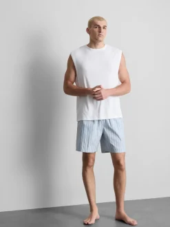 Gestreifter Schlafanzug mit Shorts