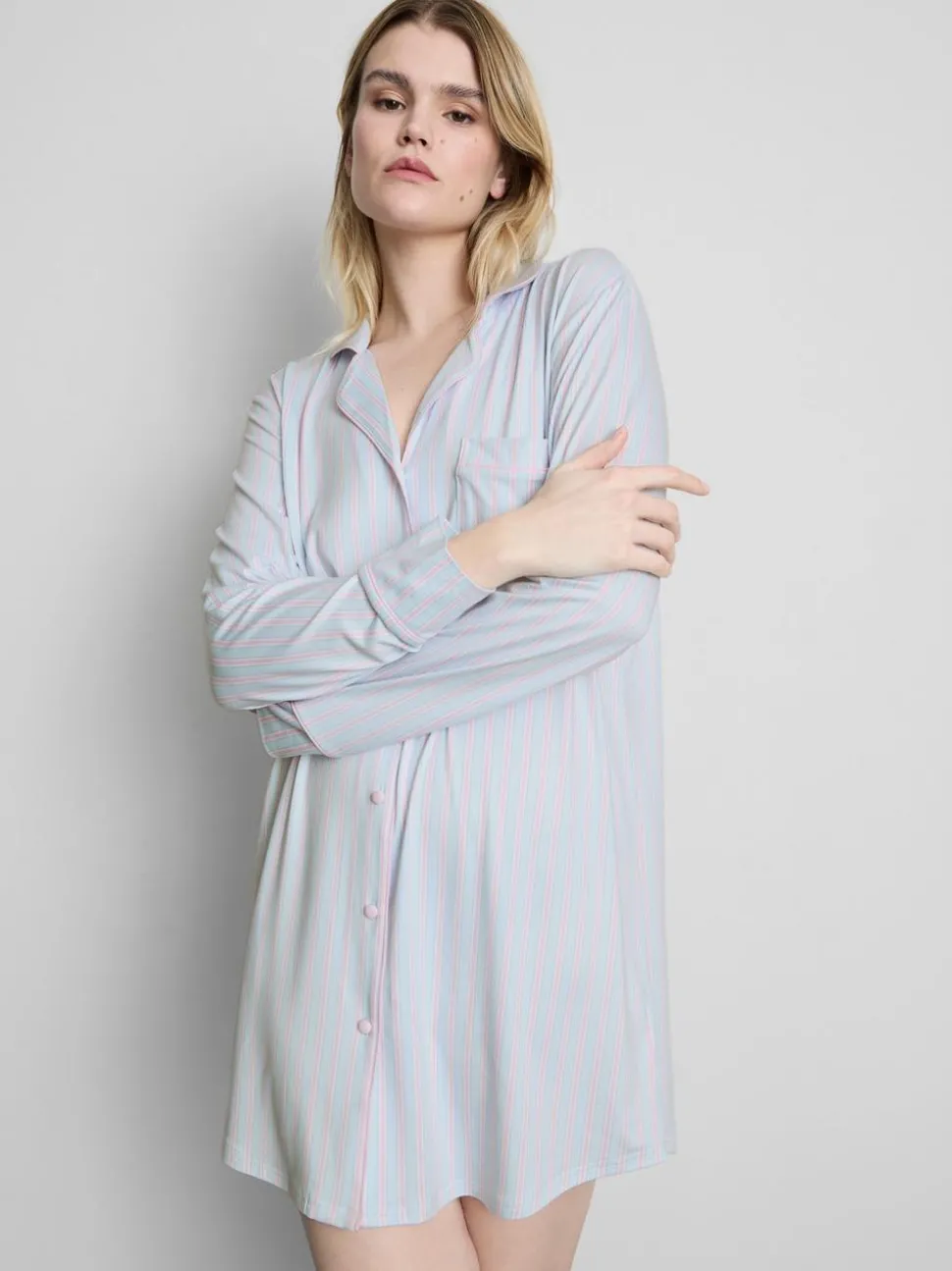 Gestreiftes Boyfriend-Nachthemd im Oversized-Look