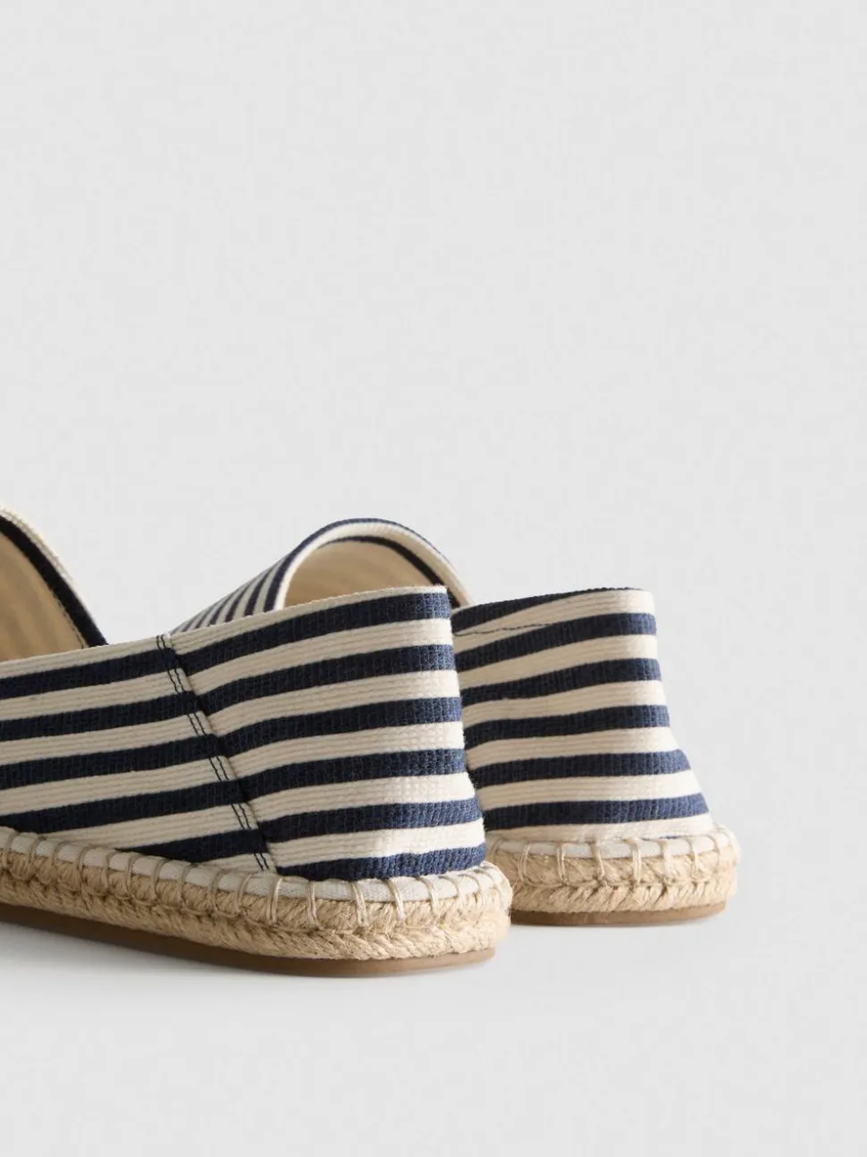 Gestreifte Slip-on-Espadrilles