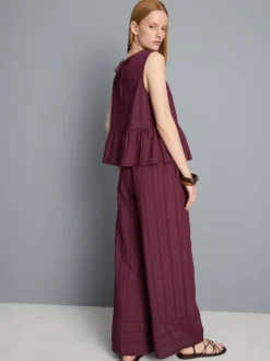 Gestreiftes Tanktop mit Schößchen