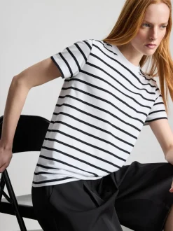 Gestreiftes T-Shirt mit Rundhalsausschnitt