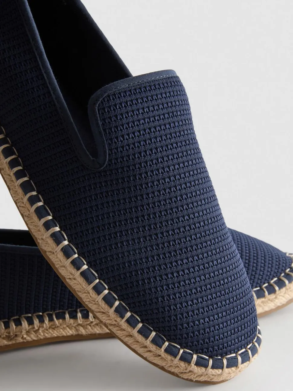 Gestrickte Low-Top-Espadrilles