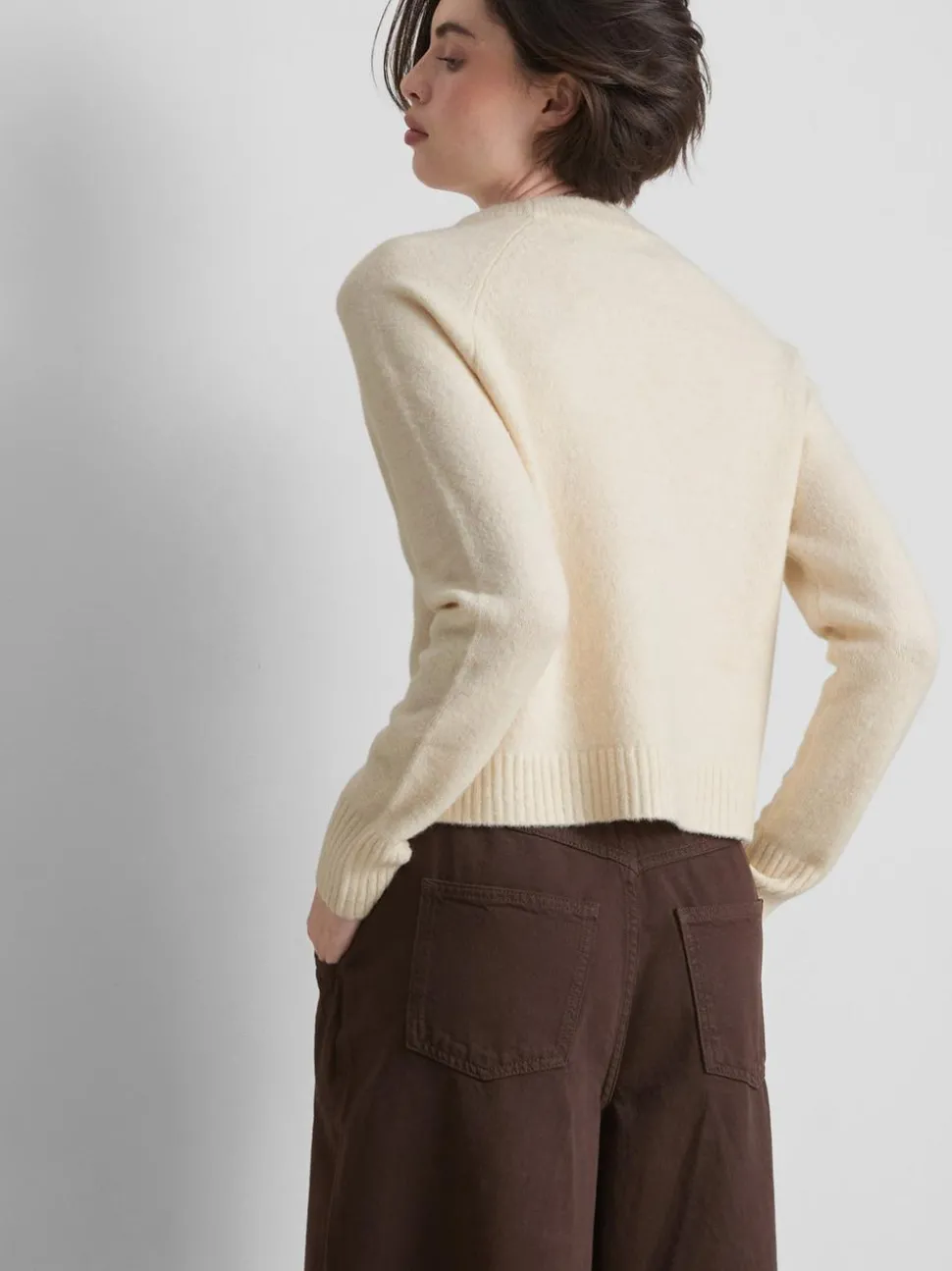 Gestrickter Cardigan mit V-Ausschnitt