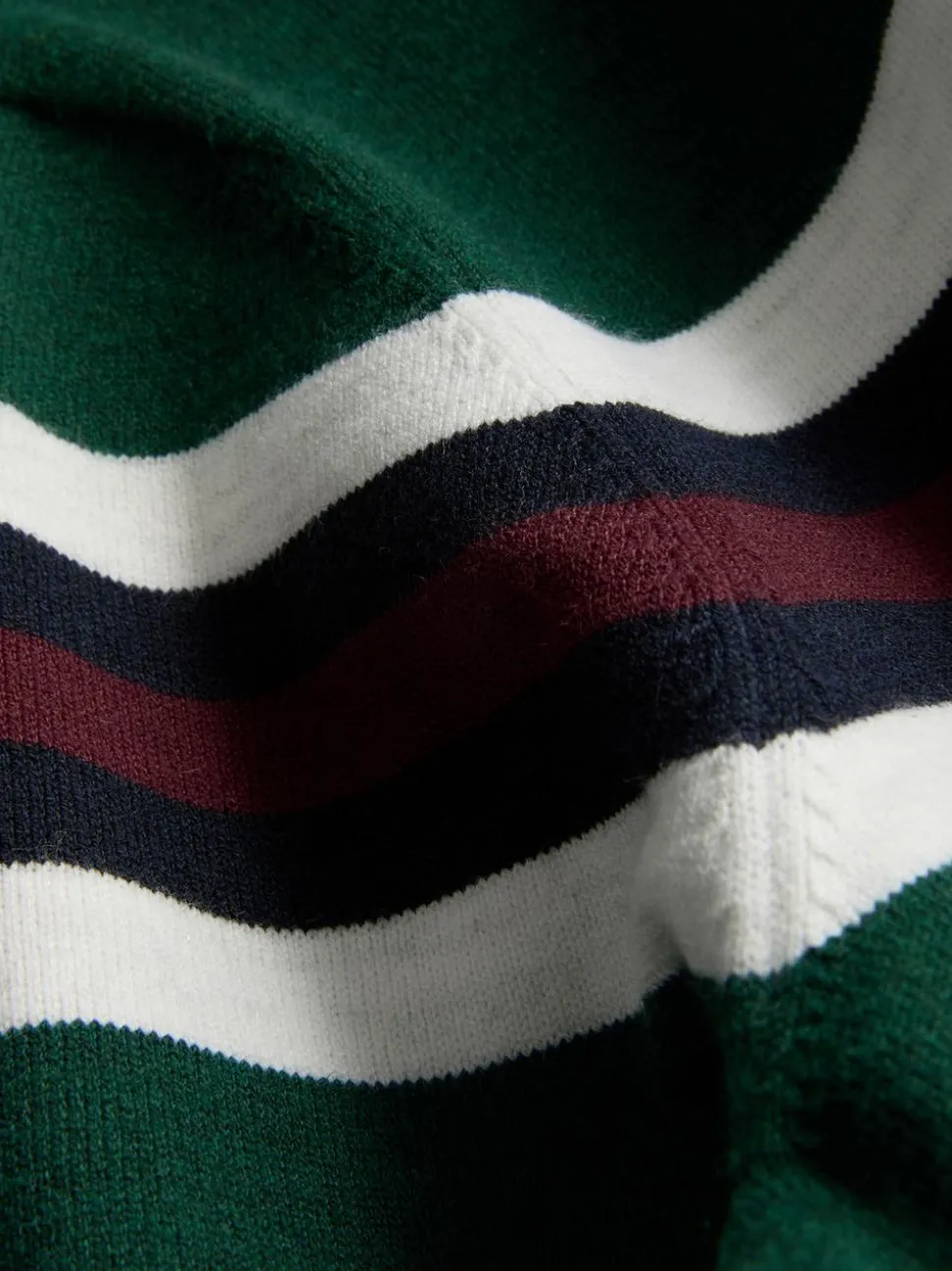 Gestrickter Polopullover mit Streifen